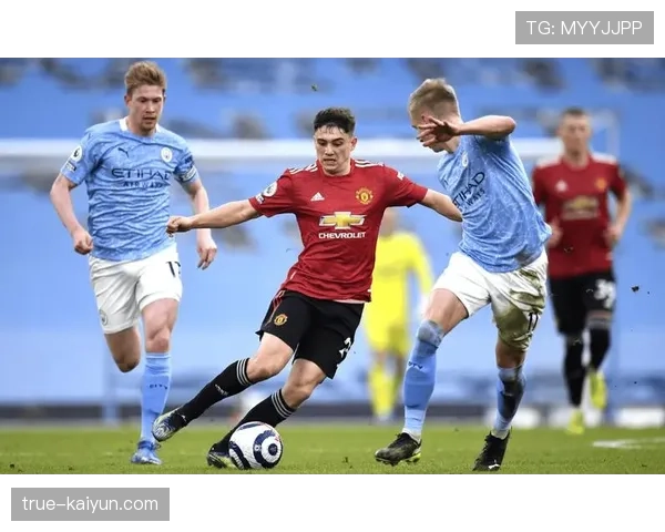 曼联4231阵型依赖边路传中 遭西汉姆联密集防守扼杀