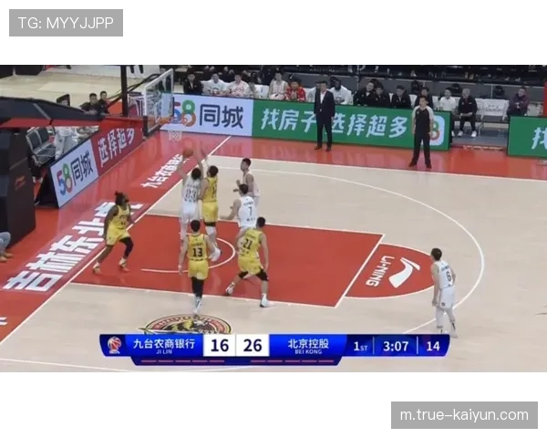 深圳新鹏城开场闪电进球却因红牌崩盘 少打一人超过七十分钟致体能战术双溃败 深圳新鹏城开场闪电进球却因红牌崩盘 少打一人超过七十分钟致体能战术双溃败